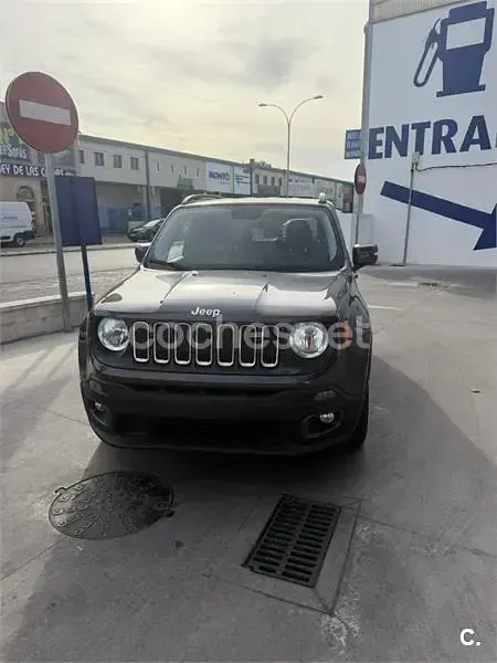 Usado Jeep Renegade Longitude 120 CV (88 kW) 2016 Gris / plata SUV