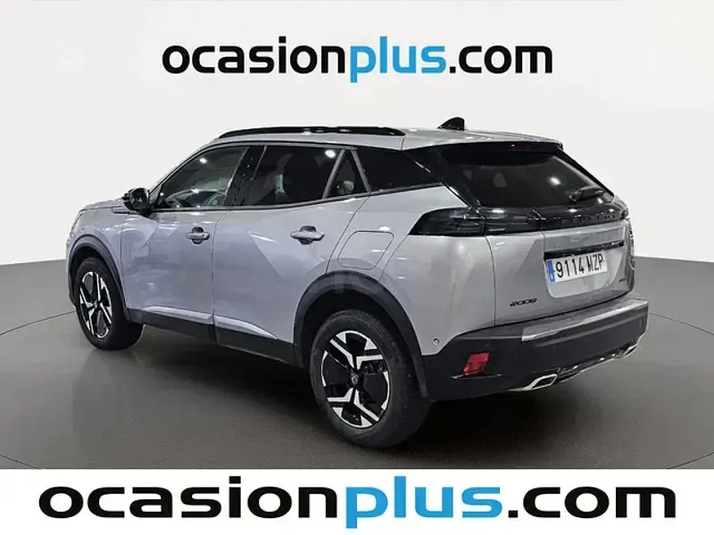 Usado Peugeot 2008 Allure 145 CV (106 kW) 2025 Gris / plata SUV