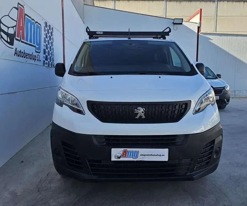 Usado Peugeot Expert S 120 CV (88 kW) 2022 Blanco Van