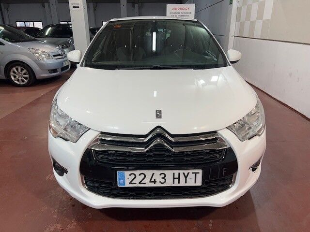 Usado DS Automobiles DS4 Design 92 CV (67 kW) 2014 Blanco