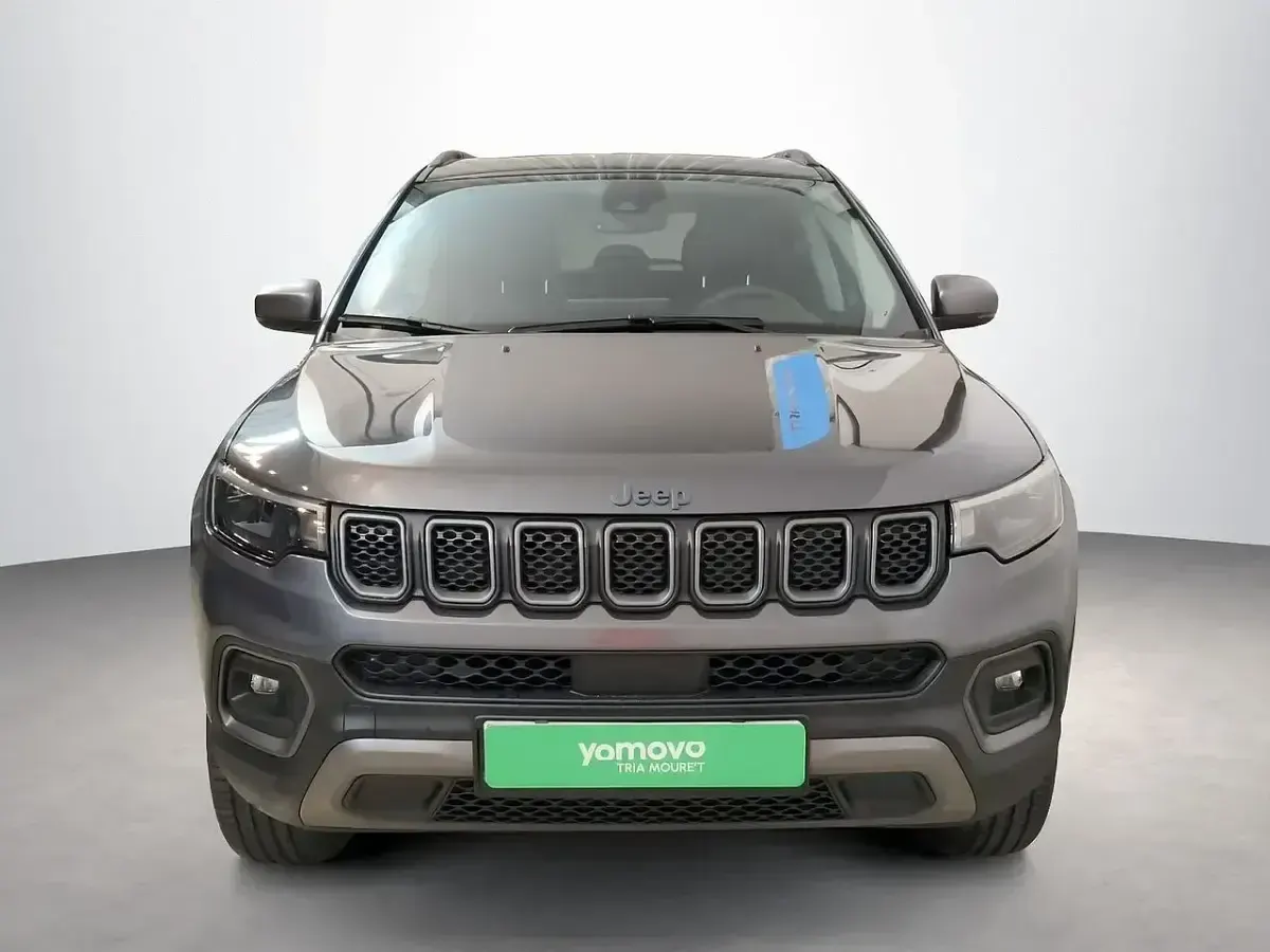 Usado Jeep Compass Trailhawk 241 CV (177 kW) 2021 Gris SUV