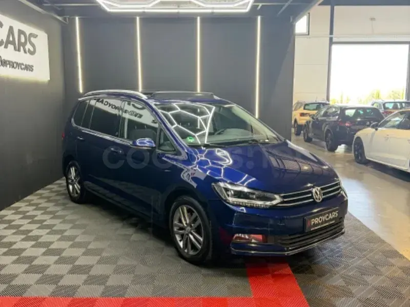 Usado VW Touran Sportline 150 CV (110 kW) 2017 Azul Monovolumen