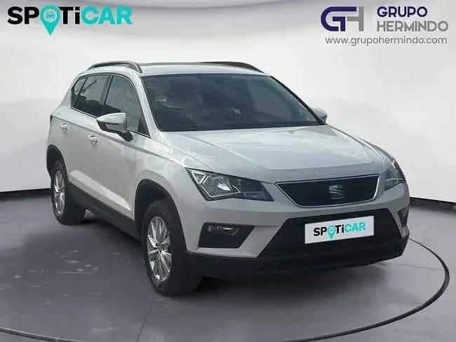 Begagnad Seat Ateca Style 115 HK (84 kW) 2019 Vit SUV