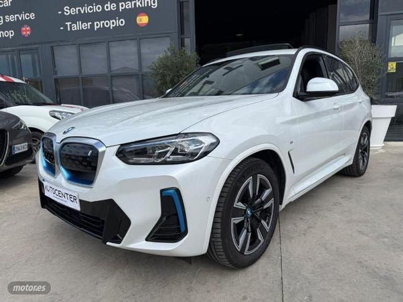 Blanco Usado 2022 BMW iX3 SUV | 38.800 € (Precio justo) - Imagen 1/4