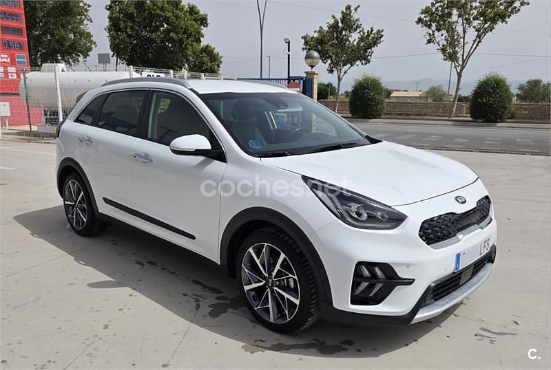 Usado Kia Niro 141 CV (103 kW) 2020 Blanco SUV