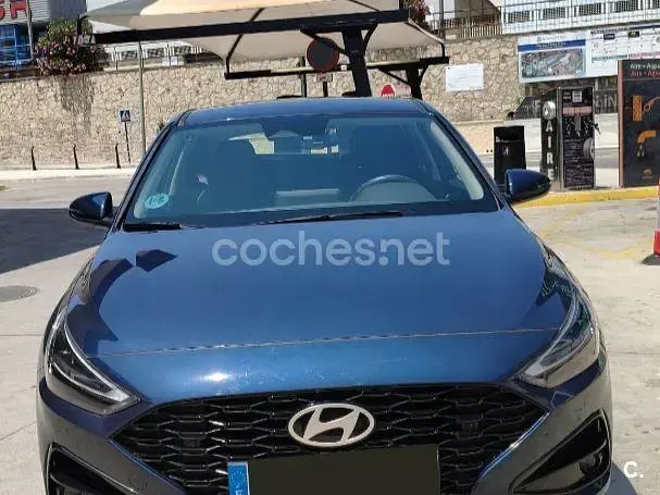 Usado Hyundai i30 96 CV (70 kW) 2025 Azul Berlina
