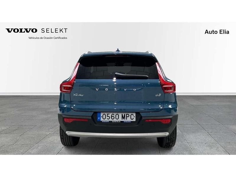 Usado Volvo XC40 Core 129 CV (94 kW) 2024 Azul SUV