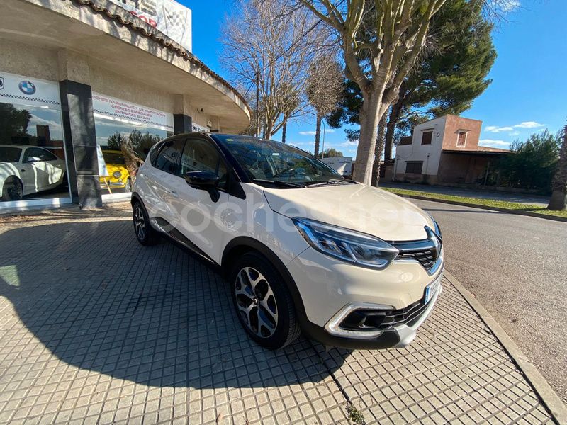 Usado Renault Captur Zen 90 CV (66 kW) 2019 Beige SUV