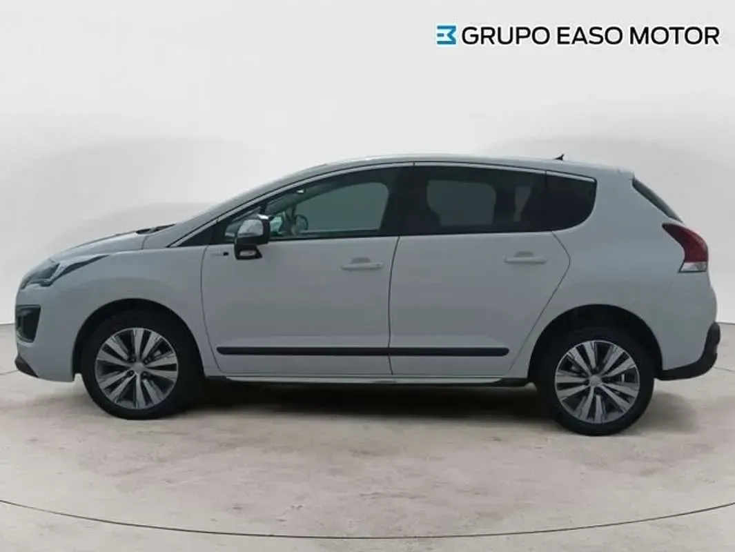 Usado Peugeot 3008 Style 131 CV (96 kW) 2016 Blanco Monovolumen