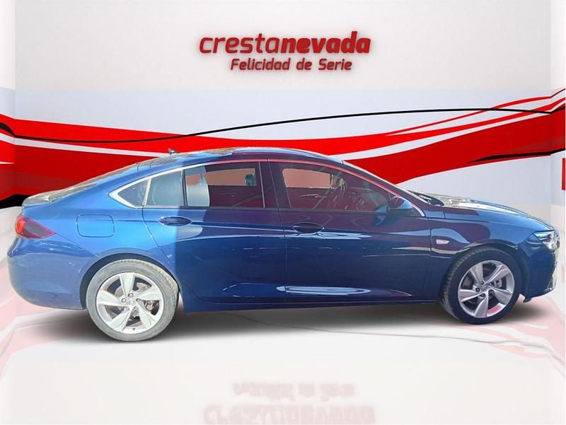 Usado Opel Insignia GS Line 122 CV (89 kW) 2021 Azul Berlina