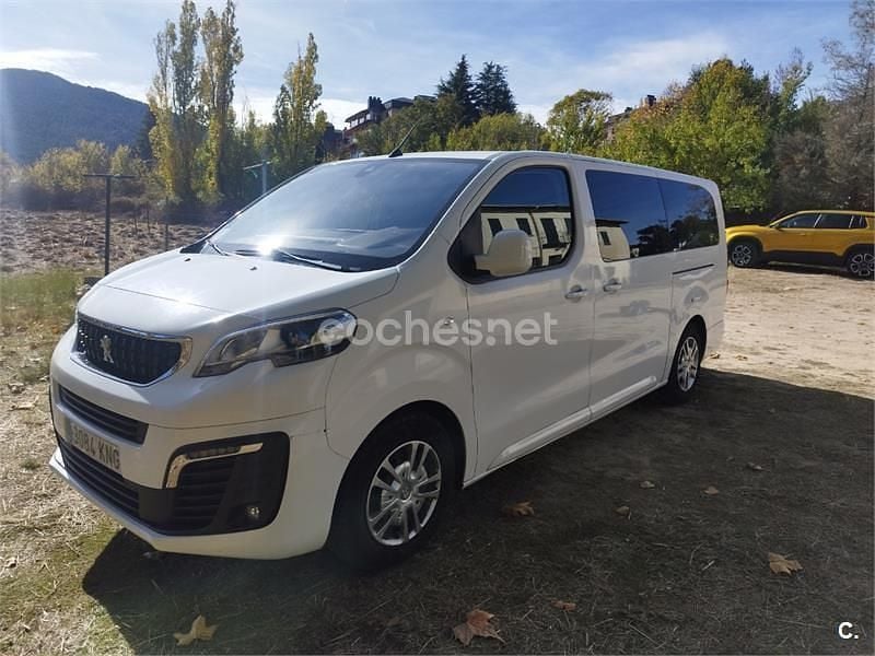 Begagnad Peugeot Traveller Allure 150 HK (110 kW) 2018 Vit Minibuss