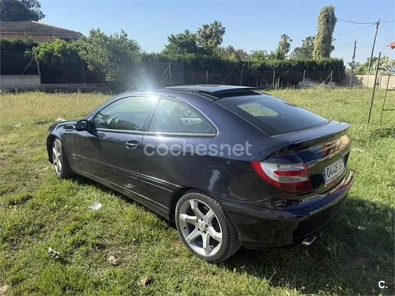 Usado Mercedes CLK200 163 CV (119 kW) 2005 Negro Coupe