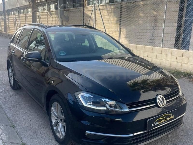 Usado VW Golf VII Advance 115 CV (84 kW) 2019 Azul Familiar