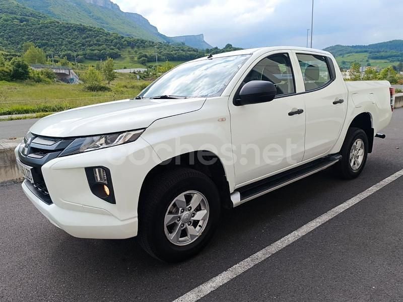 Blanco Usado 2022 Mitsubishi L200 Recogida | 23.490 € (Super precio) - Imagen 1/4