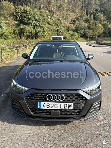 Usado Audi A1 Sportback 116 CV (85 kW) 2019 Gris / plata Utilitario
