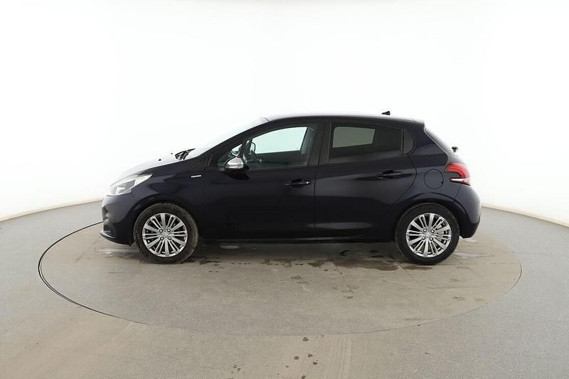 Usado Peugeot 208 Style 82 CV (60 kW) 2018 Negro Utilitario