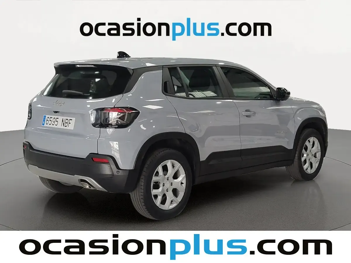 Usado Jeep Avenger Altitude 101 CV (74 kW) 2025 Gris SUV