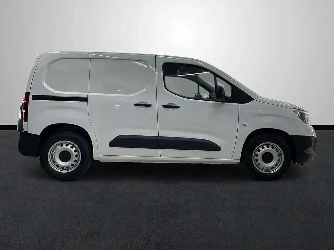 Nuevo Opel Combo 100 kW (136 CV) 2025 Blanco Monovolumen
