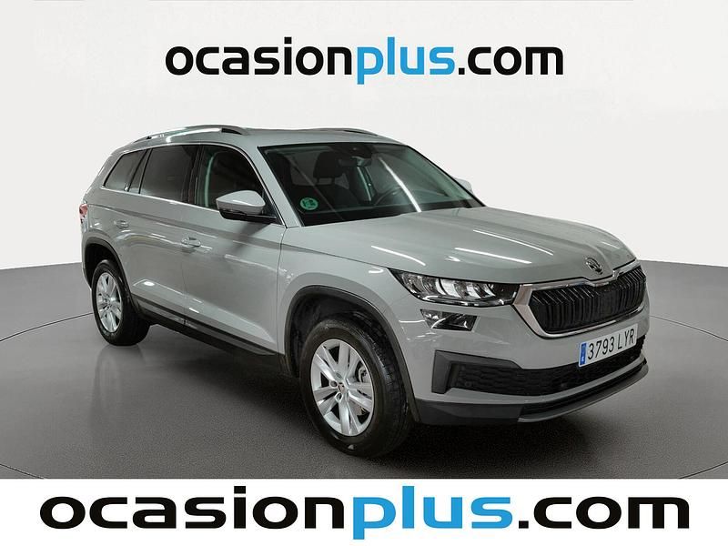 Usado Skoda Kodiaq Ambition 150 CV (110 kW) 2022 Gris SUV
