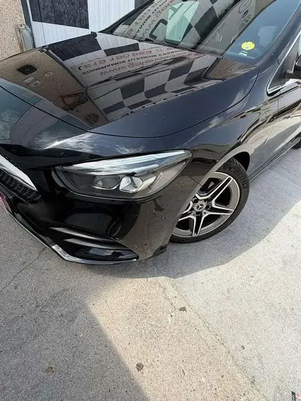 Usado Mercedes C320 136 CV (100 kW) 2020 Negro Monovolumen