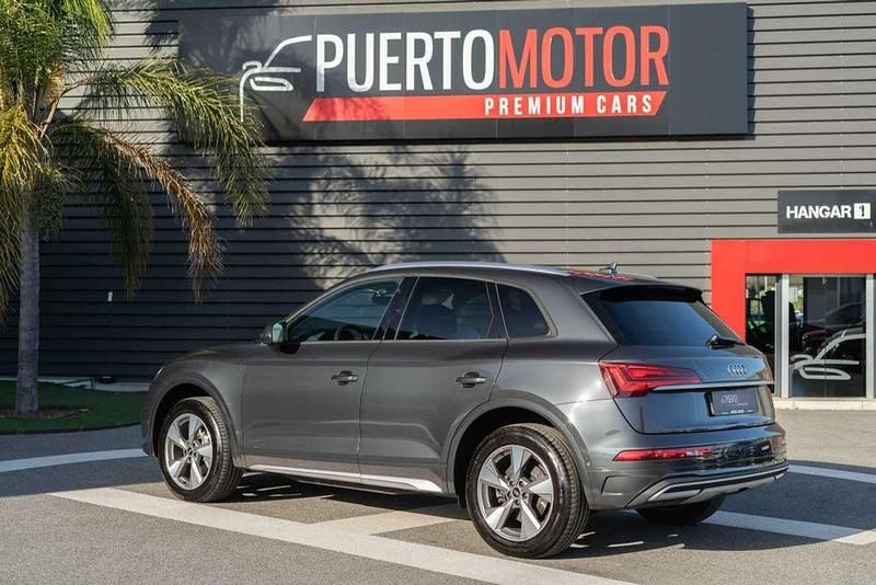 Begagnad Audi Q5 Comfort 204 HK (150 kW) 2022 Grå SUV
