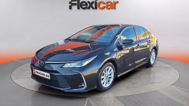 Usado Toyota Corolla Active 125 CV (91 kW) 2023 Negro Berlina