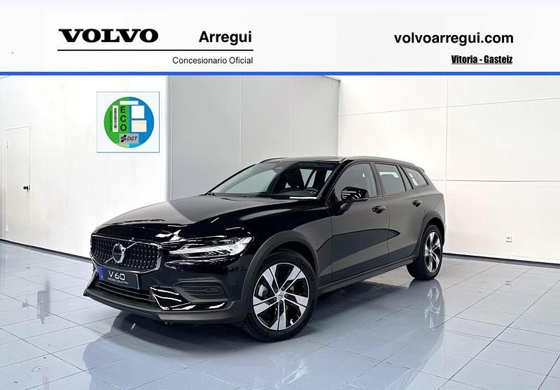 Negro Nuevo 2025 Volvo V60 CC Plus Familiar | 48.990 € (Caro) - Imagen 1/4
