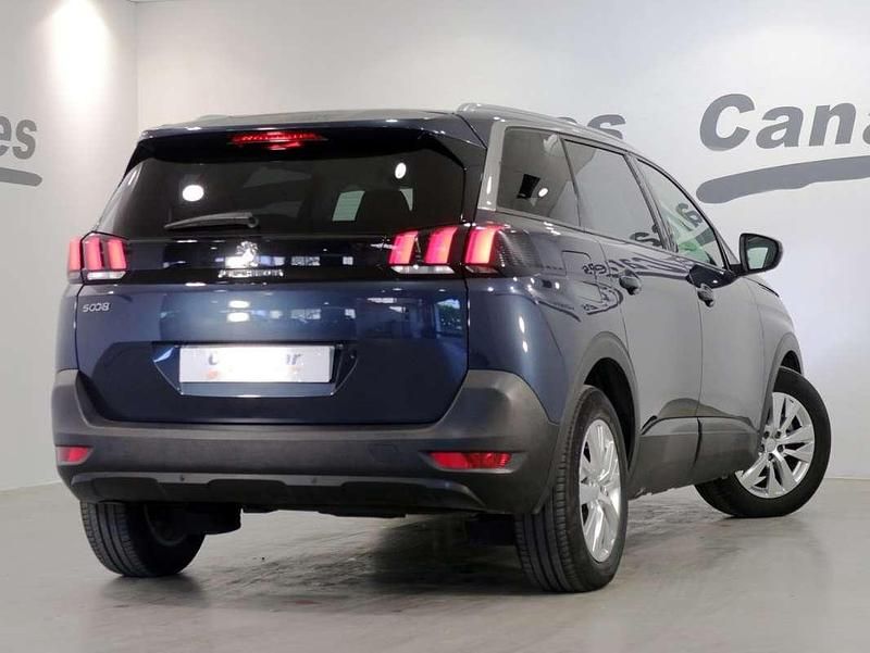 Usado Peugeot 5008 Active 120 CV (88 kW) 2018 Azul Monovolumen