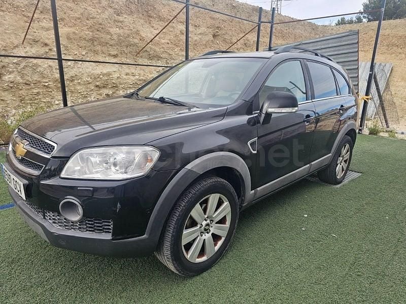 Usado Chevrolet Captiva 150 CV (110 kW) 2008 Negro SUV