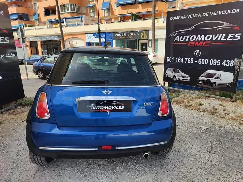 Usado Mini ONE 90 CV (66 kW) 2006 Azul Utilitario