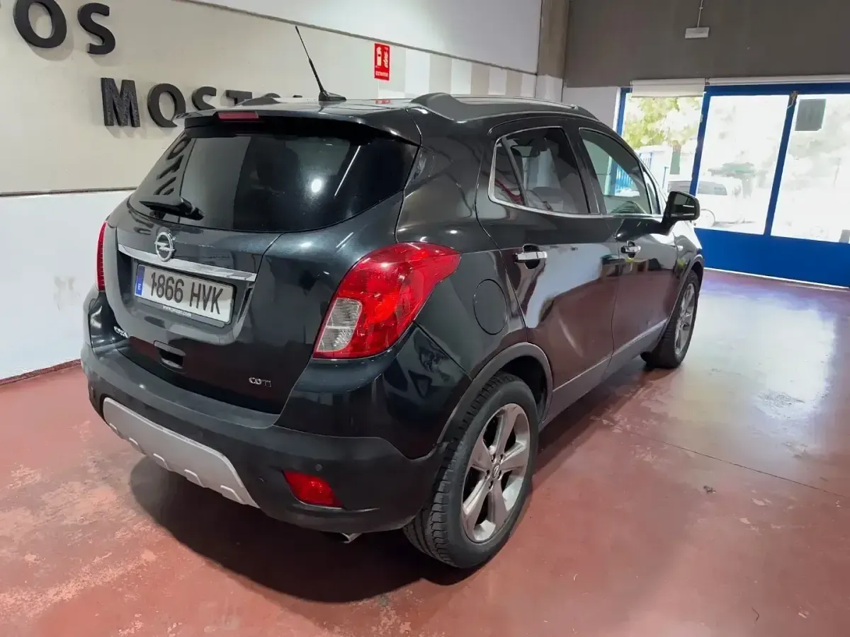 Usado Opel Mokka Excellence 136 CV (100 kW) 2014 Negro SUV