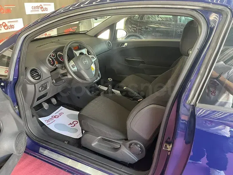 Usado Opel Corsa Selective 85 CV (62 kW) 2013 Azul Utilitario