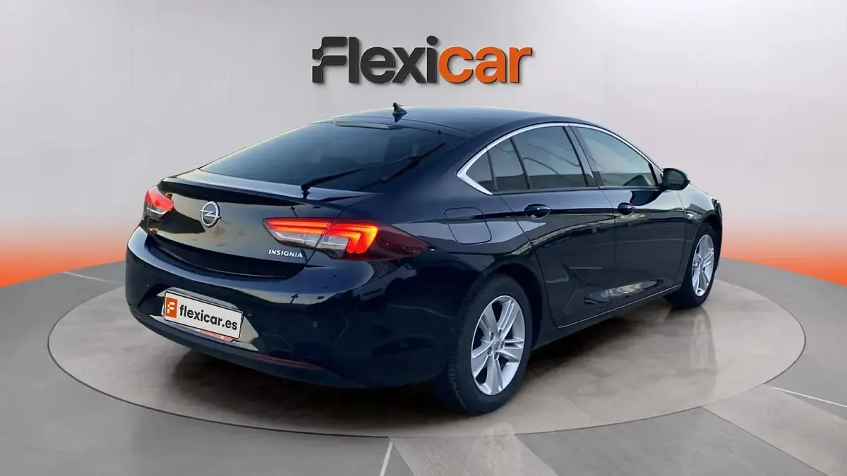Usado Opel Insignia 136 CV (100 kW) 2019 Azul Berlina