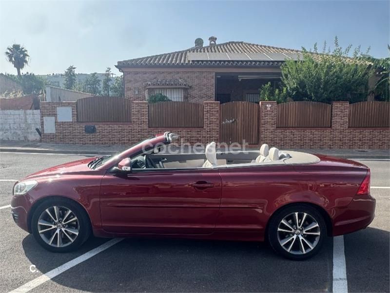 Granate Usado 2011 Volvo C70 Momentum Descapotable | 14.400 € - Imagen 1/4