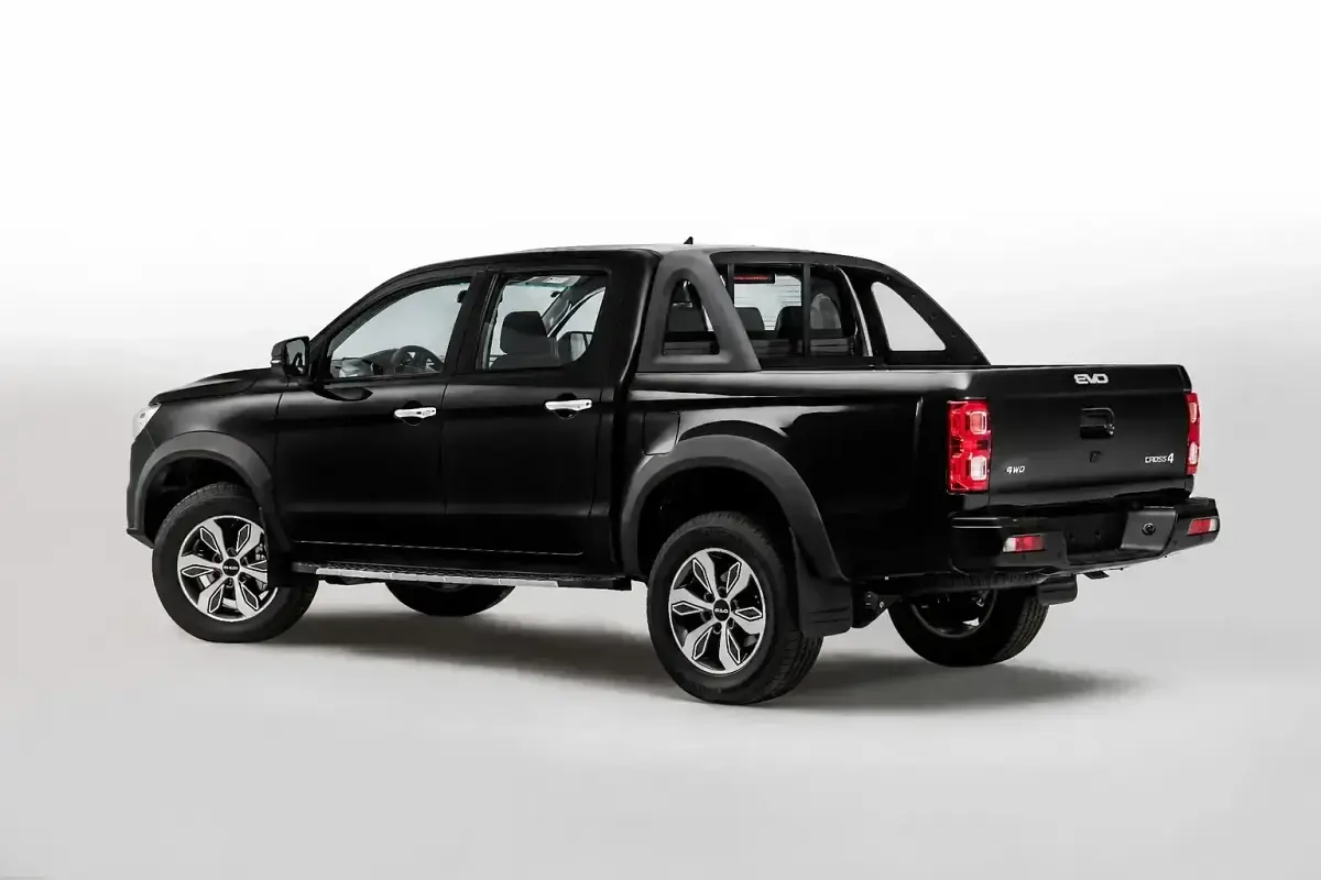 Usado EVO Cross 4 136 CV (100 kW) 2026 Negro Pickup/Camioneta
