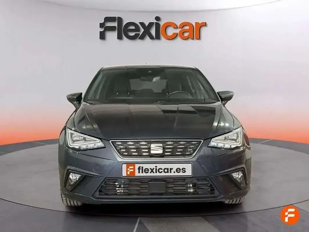 Usado Seat Ibiza 116 CV (85 kW) 2024 Gris Utilitario
