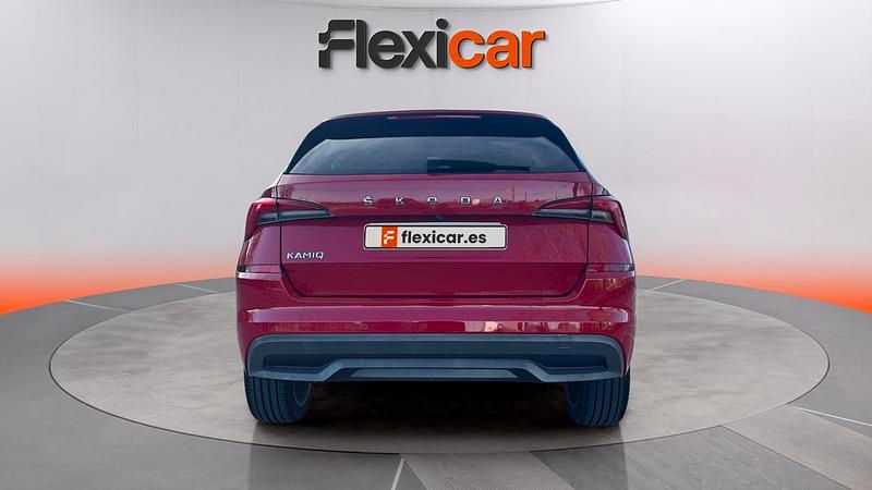 Usado Skoda Kamiq Ambition 150 CV (110 kW) 2021 Rojo SUV