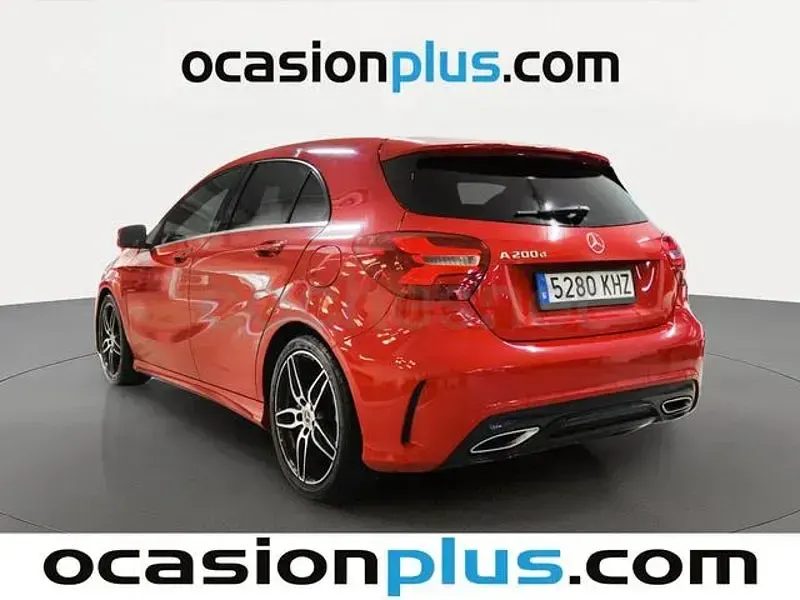 Usado Mercedes A200 136 CV (100 kW) 2018 Rojo Berlina