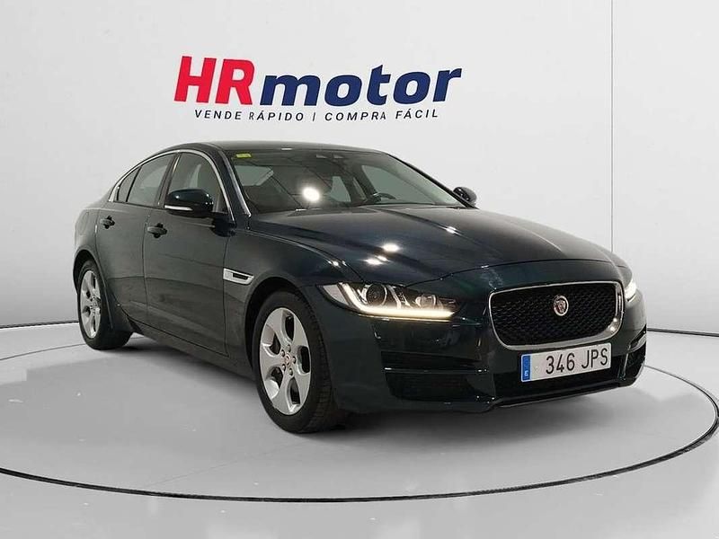 Blanco Usado 2016 Jaguar XE Pure Berlina | 14.390 € (Precio justo) - Imagen 1/4