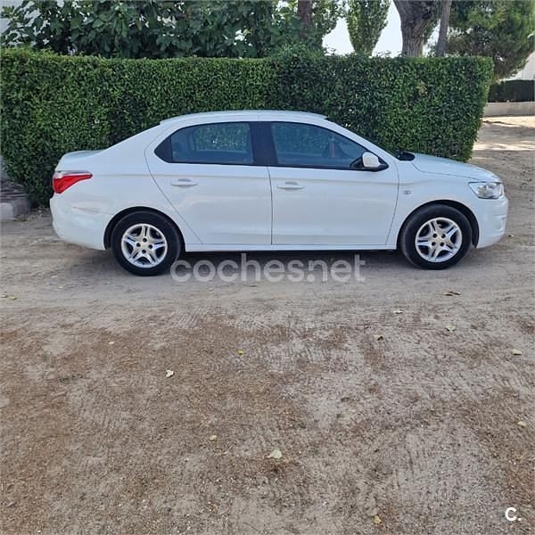 Blanco Usado 2014 Citroën C-Elysee I Seduction Berlina | 3000 € (Buen precio) - Imagen 1/4
