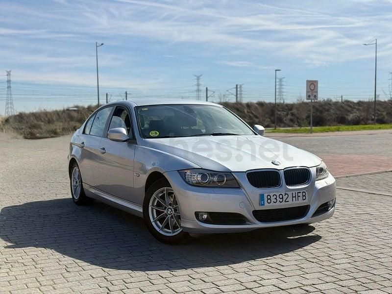 Usado BMW 318 143 CV (105 kW) 2011 Gris / plata Berlina