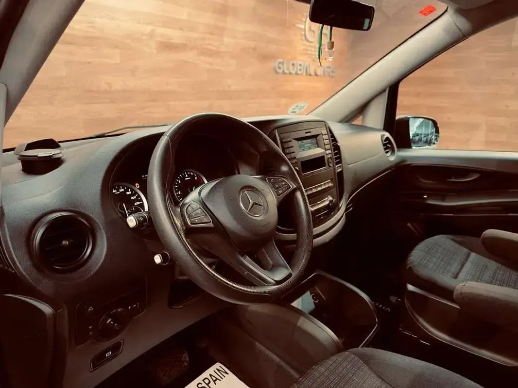 Usado Mercedes Vito 136 CV (100 kW) 2019 Azul Van