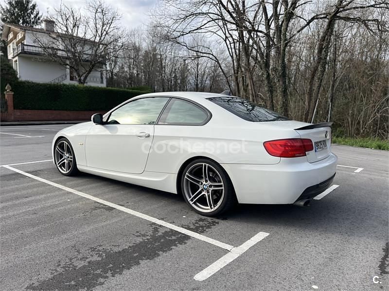 Usado BMW 320 177 CV (130 kW) 2011 Blanco Coupe