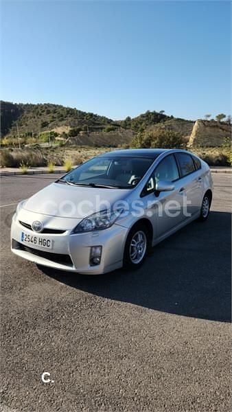 Usado Toyota Prius Eco 136 CV (100 kW) 2011 Gris / plata Berlina
