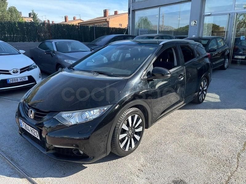 Usado Honda Civic Lifestyle 120 CV (88 kW) 2014 Negro Familiar