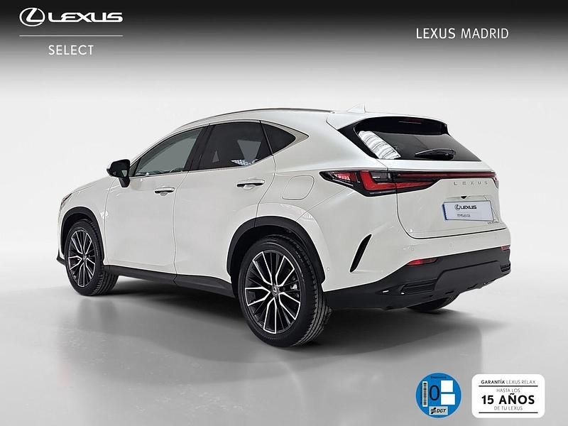 Usado Lexus NX450h+ Luxury Line 306 CV (225 kW) 2024 Blanco SUV