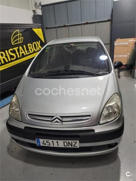 Gris / plata Usado 2005 Citroën Xsara Picasso Monovolumen | 3200 € (Precio justo) - Imagen 1/4