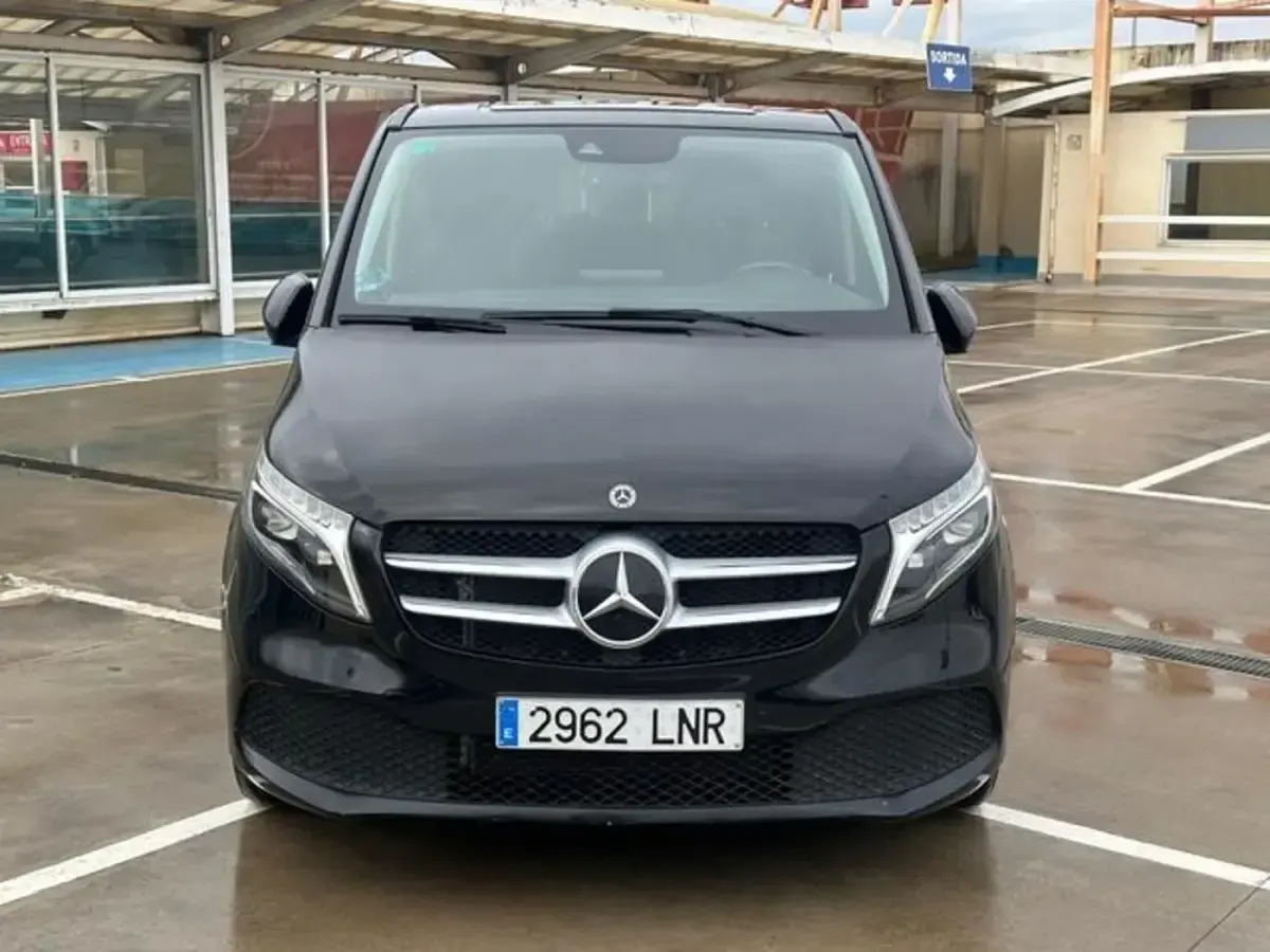 Usado Mercedes V220 Avantgarde 163 CV (119 kW) 2021 Negro Monovolumen