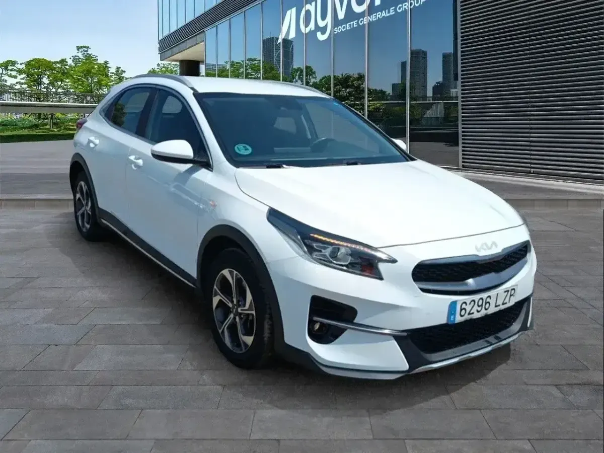 Usado Kia XCeed 120 CV (88 kW) 2022 Blanco SUV