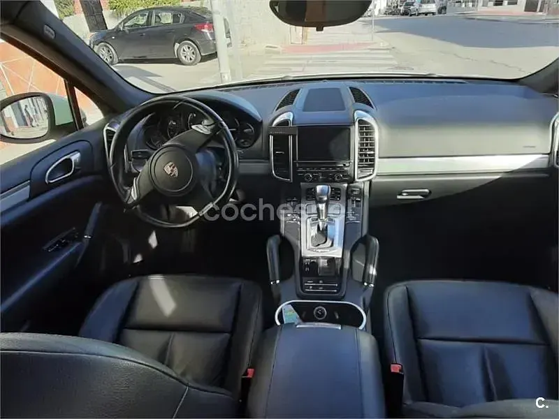Usado Porsche Cayenne 240 CV (176 kW) 2010 Blanco SUV